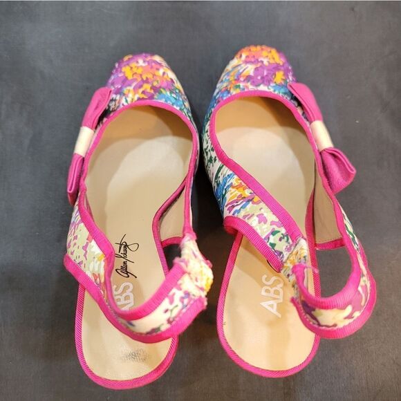 ABC BY ALLEN SCHWARTZ SLINGBACK FLORAL EMBROIDERED HEEL SANDAL - Picture 4 of 13